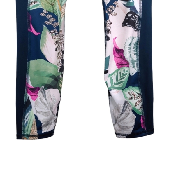 Athleta Oasis Contender Tropical Leaf 7/8  Length Pocket Legging Women's Size XS - Picture 5 of 11